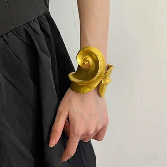 Spiral cuff