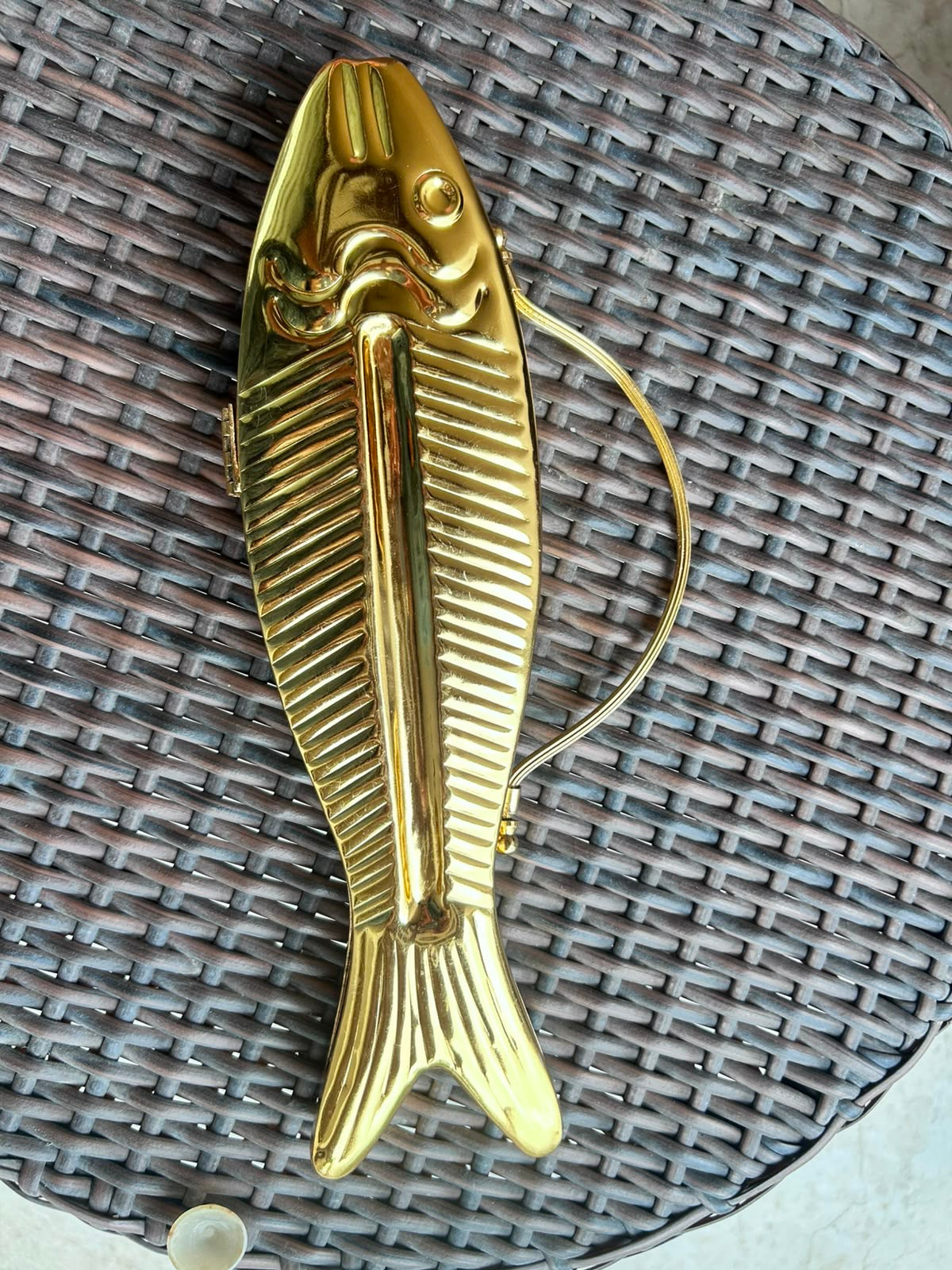 Fish clutch bag